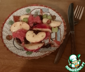 Цитрусовый салат с грецкими орехами Цитрусовый салат с грецкими орехами