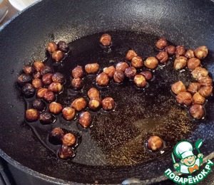 Цуккини с фундуком, мятой и пармезаном Цуккини с фундуком, мятой и пармезаном