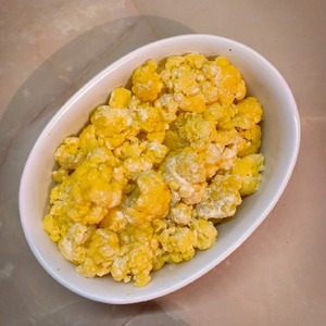 Цветная капуста, запеченная с сыром