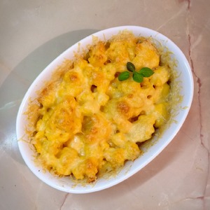 Цветная капуста, запеченная с сыром