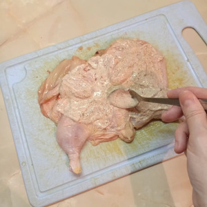 Цыплята-корнишоны, запеченные в духовке