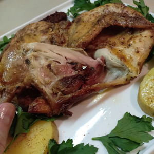 Цыплята-корнишоны, запеченные в духовке