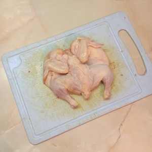 Цыплята-корнишоны, запеченные в духовке