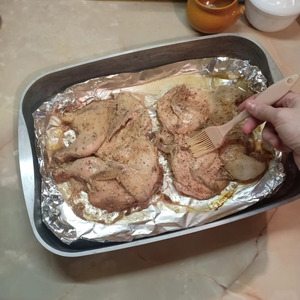 Цыплята-корнишоны, запеченные в духовке