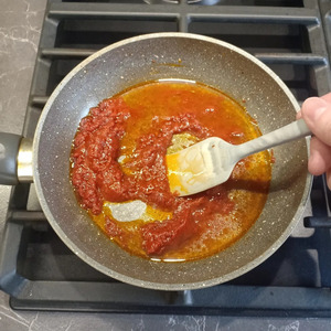 Пицца с луком и сыром Пицца с луком и сыром