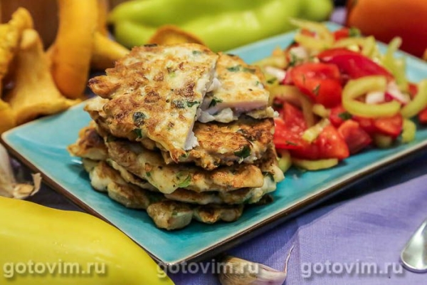 Оладьи из куриного филе с лисичками Оладьи из куриного филе с лисичками