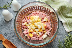 Окрошка с горчицей и сметаной на квасе Окрошка с горчицей и сметаной на квасе