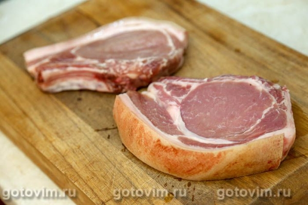 Свиная котлета с грибами и сыром