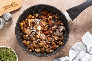 Шампиньоны на сковороде Шампиньоны на сковороде