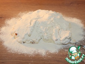 Сладкие пасхальные крученки с изюмом