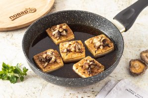 Тофу фаршированный шиитаке Тофу фаршированный шиитаке