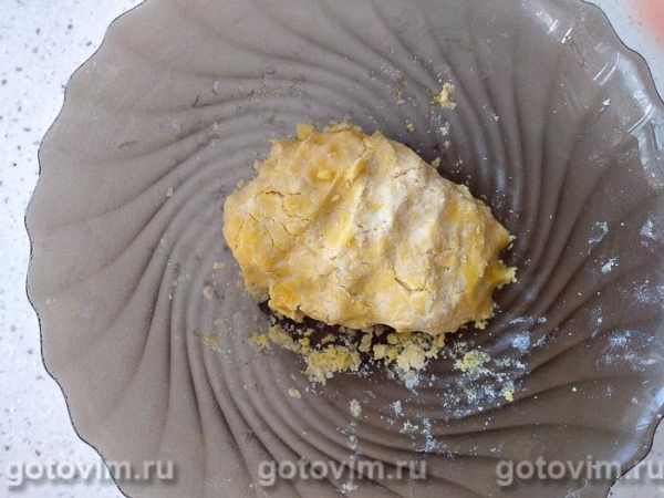 Творожный пирог с персиками и воздушной меренгой