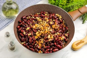 Фасоль с орехами Фасоль с орехами