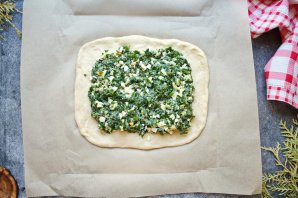 Пирог с крапивой Пирог с крапивой