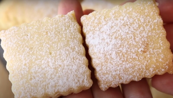 Печенье, которое пахнет летом! Лимонная свежесть в каждом кусочке: рецепт за 25 минут из простых продуктов Печенье, которое пахнет летом! Лимонная свежесть в каждом кусочке: рецепт за 25 минут из простых продуктов