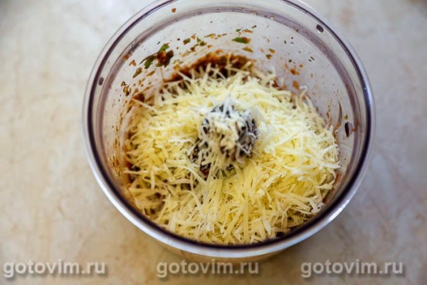 Соус песто россо c вялеными помидорами (Pesto Rosso) Соус песто россо c вялеными помидорами (Pesto Rosso)