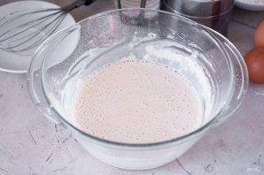 Блины на кислом молоке с дрожжами Блины на кислом молоке с дрожжами