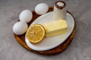 Куриные грудки со спаржей под голландским соусом Куриные грудки со спаржей под голландским соусом