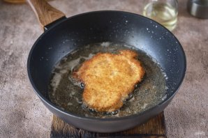 Котлеты отбивные из свинины Котлеты отбивные из свинины