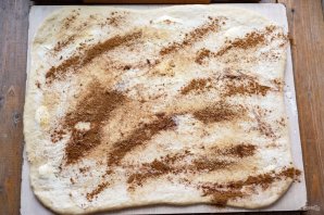 Булочки с яблоком и корицей из дрожжевого теста Булочки с яблоком и корицей из дрожжевого теста