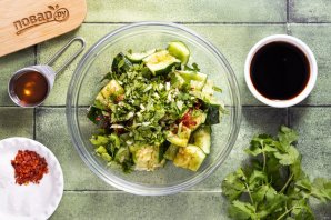 Салат "Битые огурцы" Салат "Битые огурцы"