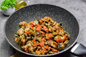 Жаркое из свинины с грибами и баклажанами Жаркое из свинины с грибами и баклажанами