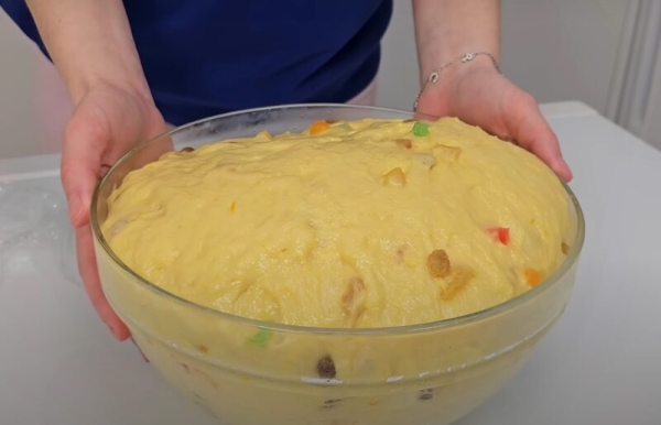 Пасхальный «Панеттоне» на ночной опаре. Проверенный рецепт на сливках из обычной муки Пасхальный «Панеттоне» на ночной опаре. Проверенный рецепт на сливках из обычной муки