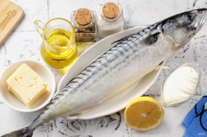 Скумбрия запечённая с сыром и майонезом