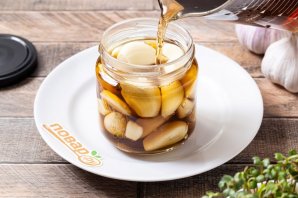 Маринованный чеснок по-корейски Маринованный чеснок по-корейски