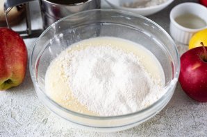 Блинчики с яблоками Блинчики с яблоками