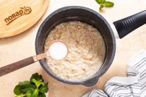 Овсяная каша на воде Овсяная каша на воде