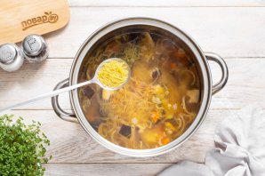 Постный грибной суп из замороженных грибов