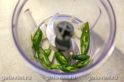 Фасолевый суп с говядиной и перцем чили