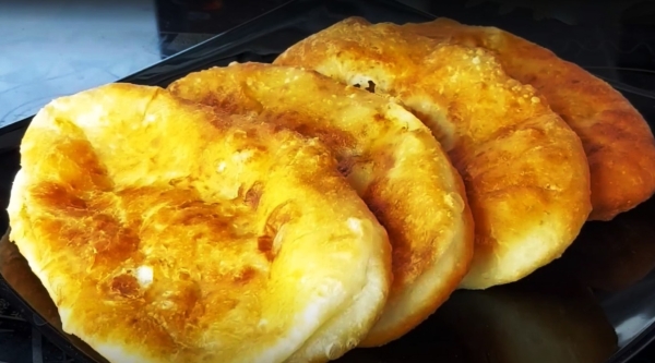 Кефир, 1 яйцо и 15 минут. Теперь всегда буду готовить так: вкусные картофельные пирожки Кефир, 1 яйцо и 15 минут. Теперь всегда буду готовить так: вкусные картофельные пирожки