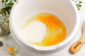 Творожный пирог с персиками Творожный пирог с персиками