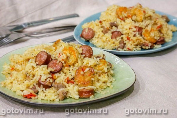Паэлья с креветками, свининой и копчёными колбасками в мультиварке