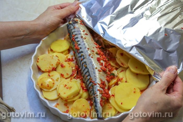 Скумбрия в духовке, запеченная в перечном соусе Скумбрия в духовке, запеченная в перечном соусе
