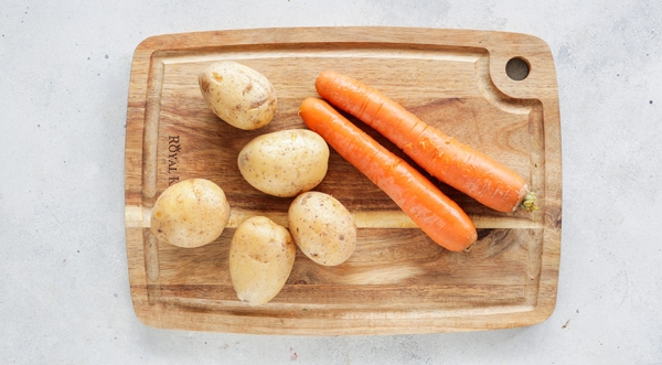 Селедка под шубой с икрой минтая, пошаговый рецепт с фото на 284 ккал Селедка под шубой с икрой минтая, пошаговый рецепт с фото на 284 ккал