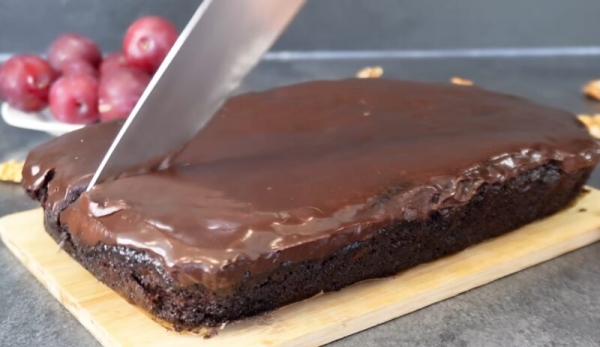 Волшебство в духовке: как простой пирог в процессе выпечки сам превращается в роскошный торт Волшебство в духовке: как простой пирог в процессе выпечки сам превращается в роскошный торт