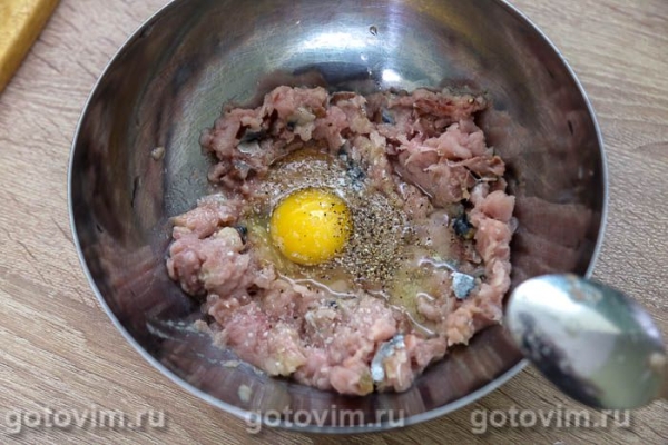 Котлеты из скумбрии с манкой (в мультиварке)