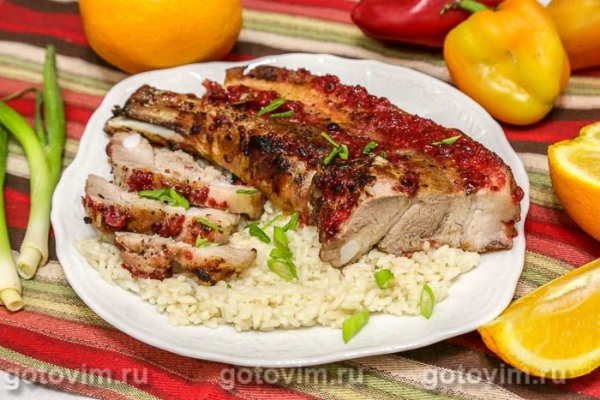 Свиная грудинка, запеченная с глазурью из смородины с апельсином Свиная грудинка, запеченная с глазурью из смородины с апельсином