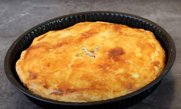 Сочный пирог с курицей: обалденно вкусный. По-другому и не скажешь Сочный пирог с курицей: обалденно вкусный. По-другому и не скажешь