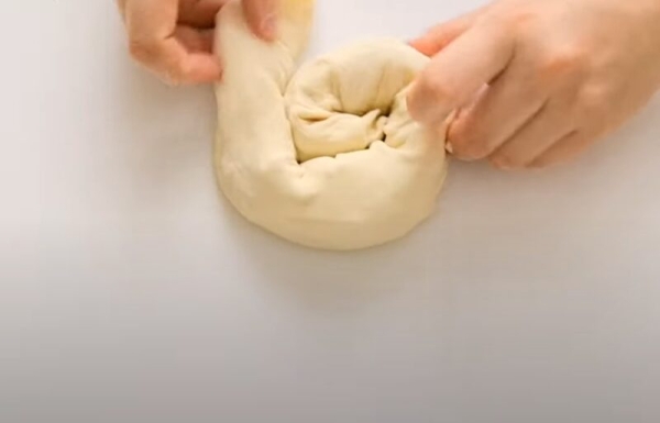 Вкусные луковые лепешки на сковороде. Готовим и едим уже 2 дня подряд: простой рецепт Вкусные луковые лепешки на сковороде. Готовим и едим уже 2 дня подряд: простой рецепт