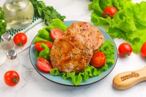 Стейк из тунца на сковороде Стейк из тунца на сковороде