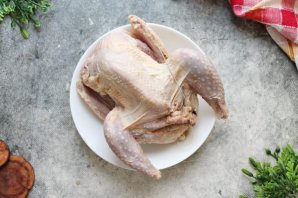 Фаршированная курица в духовке