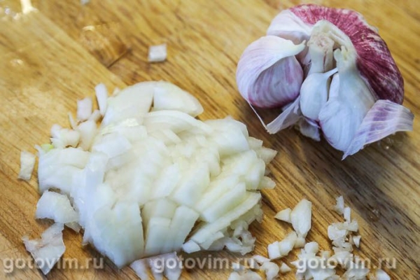 Свинина с кабачками, сладким перцем и макаронами в томатном соке Свинина с кабачками, сладким перцем и макаронами в томатном соке