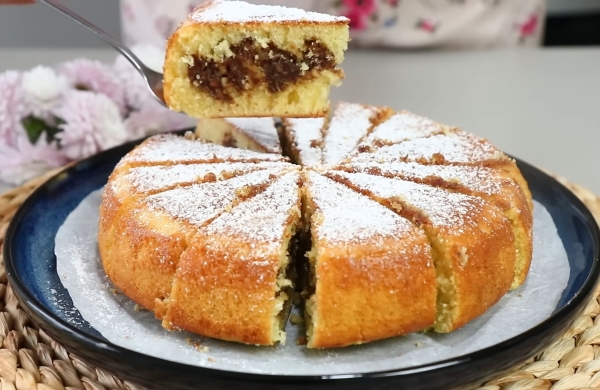 Срочно к плите! Удивите всех ароматным пирогом, который тает во рту. Вкус &mdash; как из лучшей кондитерской