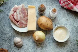 Запеченный картофель с беконом и сыром Запеченный картофель с беконом и сыром