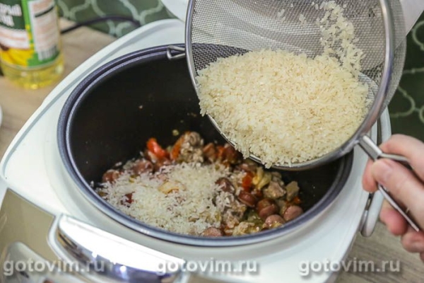 Паэлья с креветками, свининой и копчёными колбасками в мультиварке