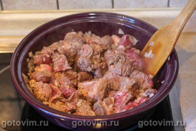 Тажин с говядиной, рисом и сухофруктами Тажин с говядиной, рисом и сухофруктами